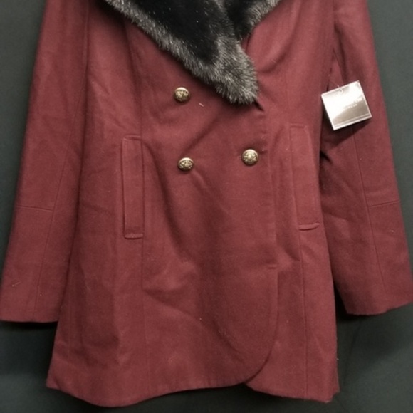 NWT LIZ CLAIBORNE WINE WITH BLACK FAUX FUR COAT L - Picture 2 of 8